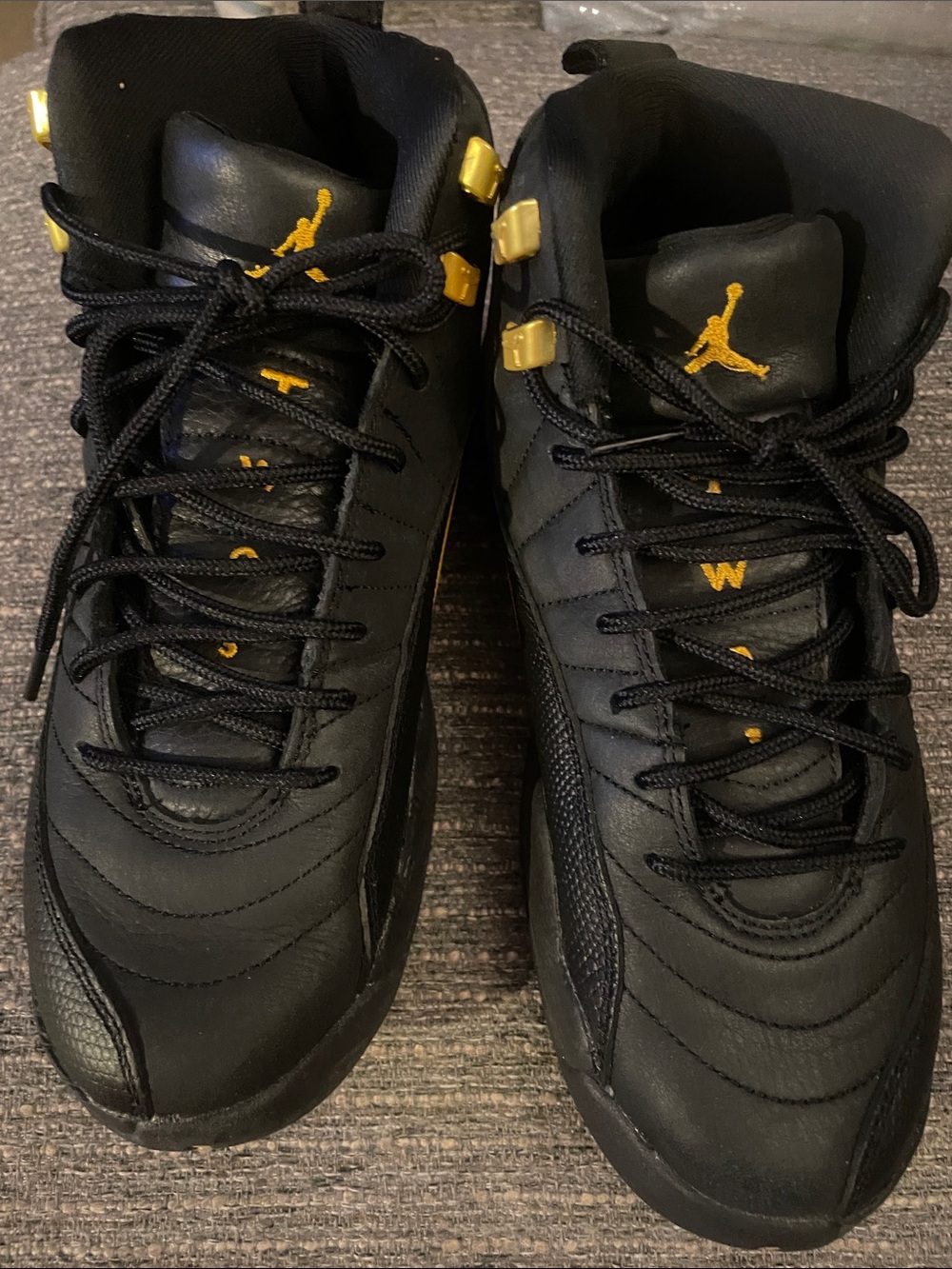 Jordan Men's Black and Gold High-Top Sneakers
